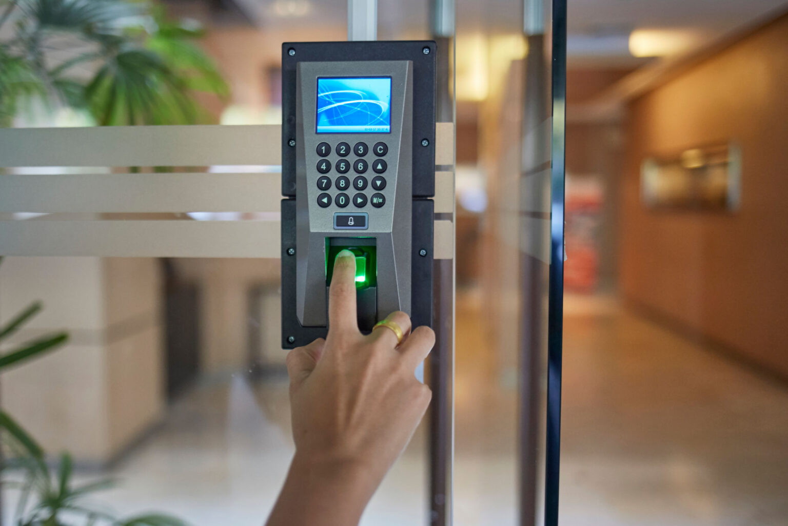 Electronic door control device